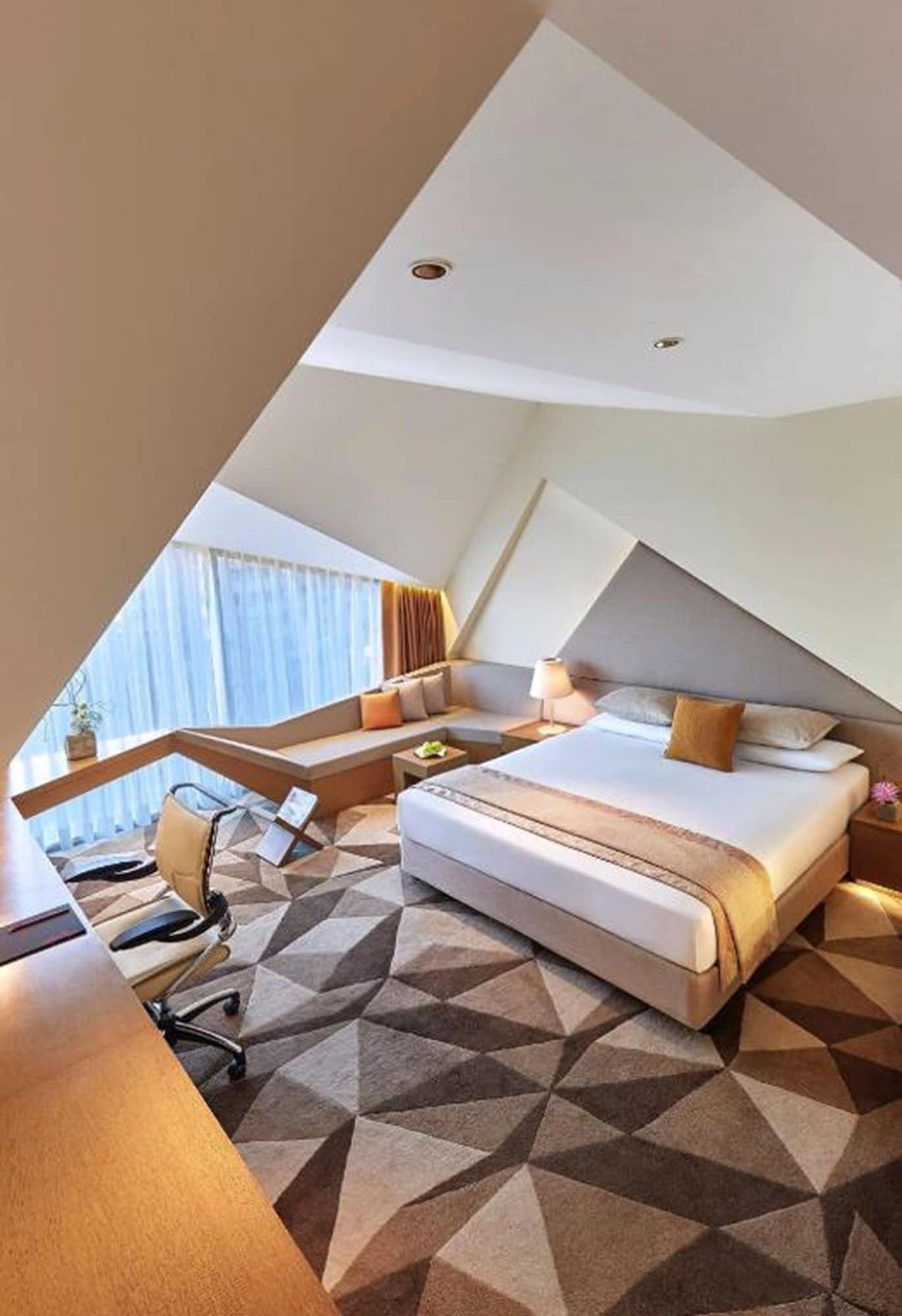Hotel Vivanta New Delhi, Dwarka 5*